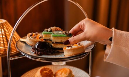 The Cotswolds: Mother’s Day Lunch At The Feathers In Woodstock